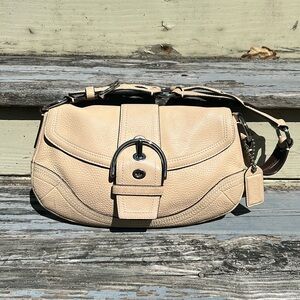Coach SoHo Beige Leather Vintage Shoulderbag Handbag Y2K